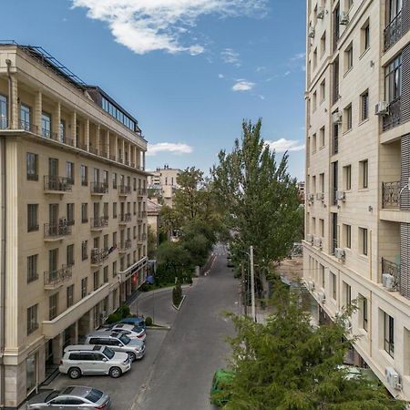 Отель Амбассадор Бишкек Экстерьер фото